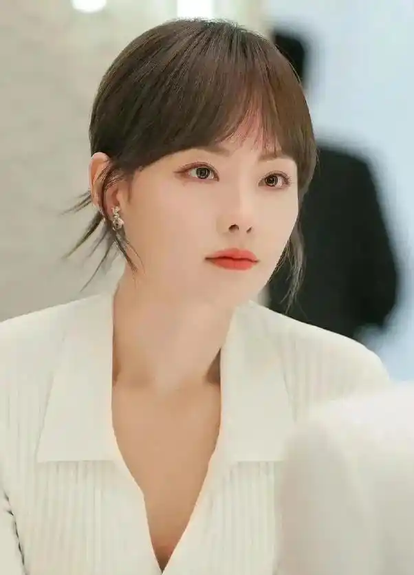 年底黑料明星扎堆复出,_娱乐圈复出的明星_张嘉倪复出事件